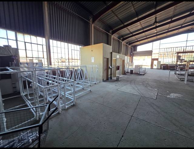 1,500M² WAREHOUSE TO LET IN ALRODE